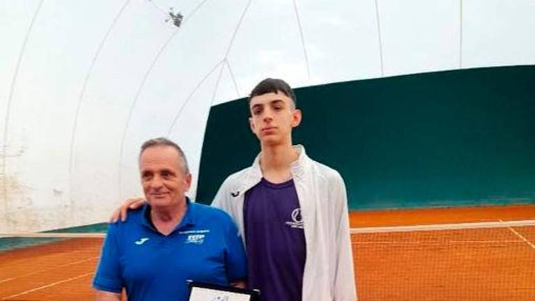 Tennis, Morolli sconfitto nella finale dell’Open di Fermignano Tennis, Morolli sconfitto nella finale dell’Open di Fermignano