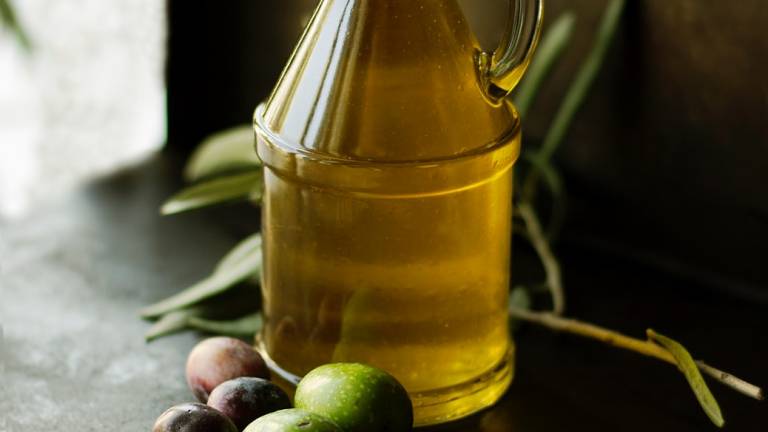 Olio extravergine: alla scoperta delle eccellenze regionali di produzione biologica Olio extravergine: alla scoperta delle eccellenze regionali di produzione biologica
