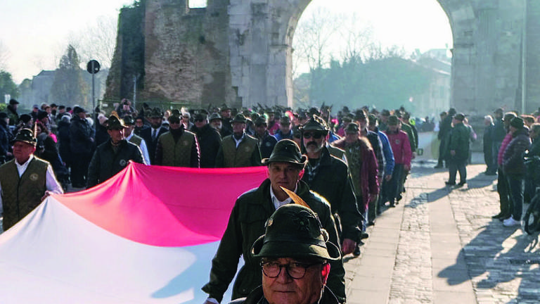 Alpini, l'adunata nazionale di Rimini rimandata a settembre Alpini, l'adunata nazionale di Rimini rimandata a settembre