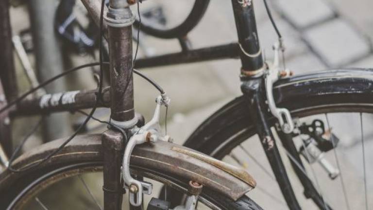 Forlì, arrestato lo spacciatore in bicicletta del centro Forlì, arrestato lo spacciatore in bicicletta del centro