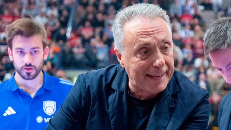Piero Bucchi nel giorno del suo ritorno al Flaminio sulla panchina di Brindisi Piero Bucchi nel giorno del suo ritorno al Flaminio sulla panchina di Brindisi