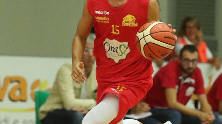 Basket, la Rekico Raggisolaris Faenza tessera Michele Rubbini Basket, la Rekico Raggisolaris Faenza tessera Michele Rubbini