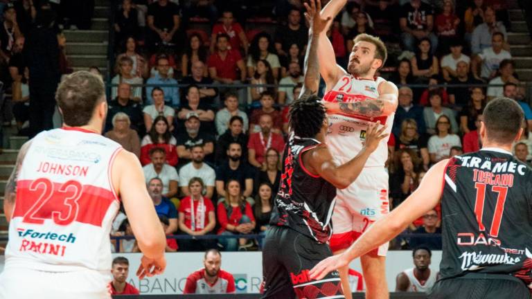 Simioni ha messo a segno 13 punti Simioni ha messo a segno 13 punti