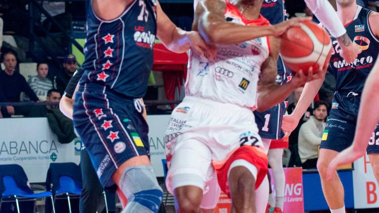 Da sinistra Gerald Robinson e Shawn Dawson: RivieraBanca e Unieuro sperano di recuperarli per le partite chiave contro Verona e Udine foto morosetti-blaco Da sinistra Gerald Robinson e Shawn Dawson: RivieraBanca e Unieuro sperano di recuperarli per le partite chiave contro Verona e Udine foto morosetti-blaco