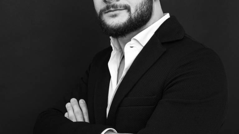 Talento per la Scarpa 2022: vince il 26enne longianese Manuel Biondini Talento per la Scarpa 2022: vince il 26enne longianese Manuel Biondini