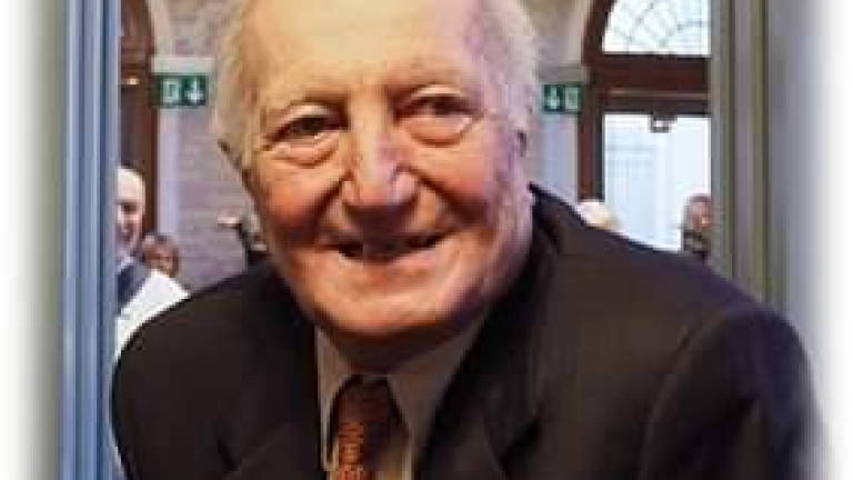 Ravenna, lutto nell'arte Morto il mosaicista Carlo Signorini Ravenna, lutto nell'arte Morto il mosaicista Carlo Signorini