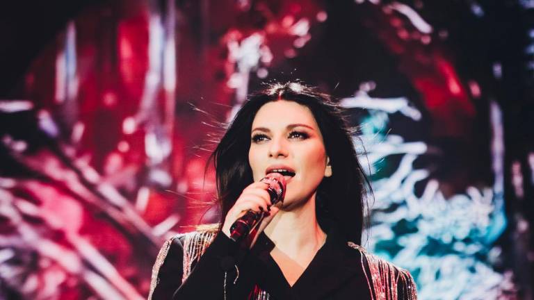 La magia della musica di Laura Pausini a Rimini: “Aspettavo questo momento da 5 anni” - Gallery La magia della musica di Laura Pausini a Rimini: “Aspettavo questo momento da 5 anni” - Gallery