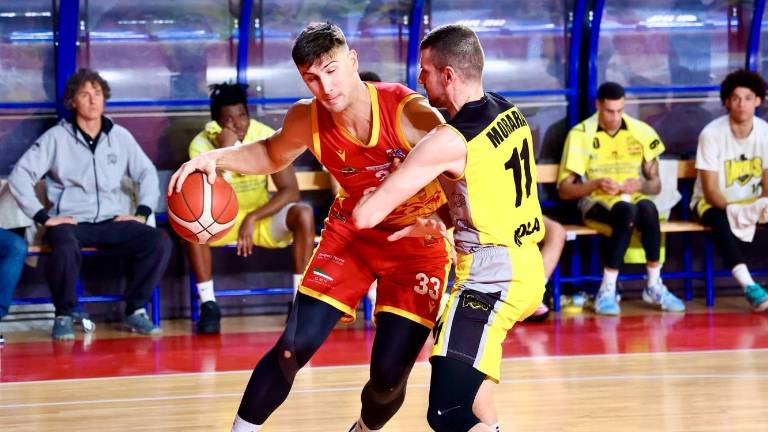 Basket B, Bernardi felice: “L’OraSì era pronta”. Regazzi: “La Virtus ha subìto ed è colpa mia” Basket B, Bernardi felice: “L’OraSì era pronta”. Regazzi: “La Virtus ha subìto ed è colpa mia”