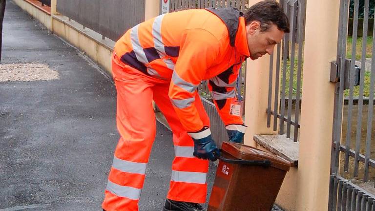 Cattolica esonero tariffa rifiuti: il Comune alza a 13mila euro il tetto dell’Isee Cattolica esonero tariffa rifiuti: il Comune alza a 13mila euro il tetto dell’Isee