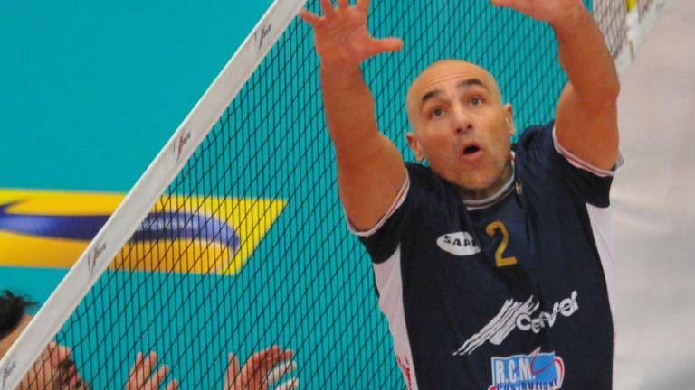 Volley A2, Monopoli a 47 anni è il faro della Consar: Alla mia età faccio vita monacale Volley A2, Monopoli a 47 anni è il faro della Consar: Alla mia età faccio vita monacale