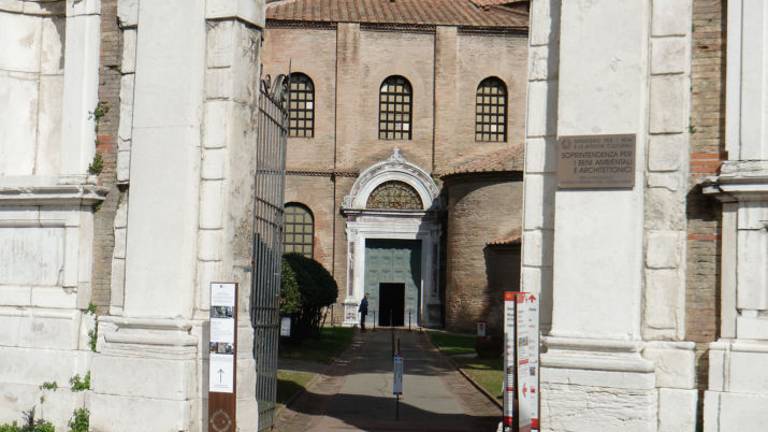 Fai ponte tra culture. Corso gratuito sulla storia e l'arte ravennate Fai ponte tra culture. Corso gratuito sulla storia e l'arte ravennate