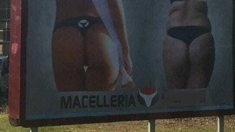 Misano. Manifesti del macellaio sessisti rimossi dopo le proteste Misano. Manifesti del macellaio sessisti rimossi dopo le proteste