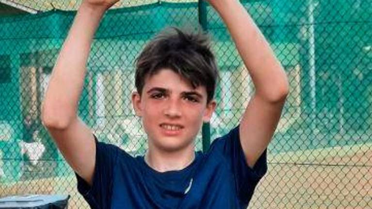 Tennis, Monti, Salami e Castellucci avanzano a Forlimpopoli Tennis, Monti, Salami e Castellucci avanzano a Forlimpopoli