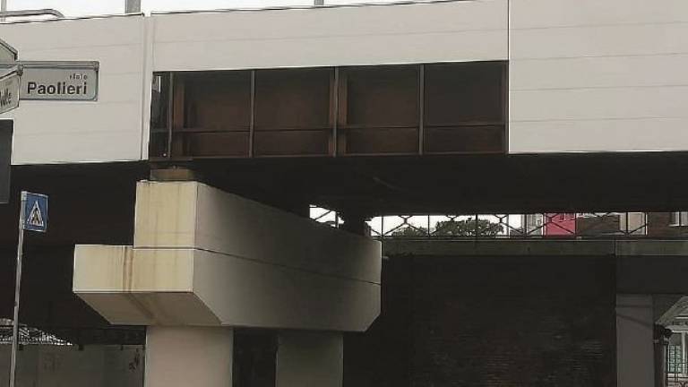 Riccione, pezzi caduti dal ponte Trc, oggi cambio viabilità per i lavori Riccione, pezzi caduti dal ponte Trc, oggi cambio viabilità per i lavori