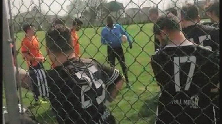 Proteste e pugno in faccia all’arbitro a Ravenna Proteste e pugno in faccia all’arbitro a Ravenna