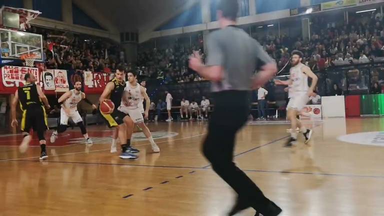 Basket B, L'Andrea Costa vince il derby contro la Virtus, Brivido Faenza, ko Tigers VIDEO Basket B, L'Andrea Costa vince il derby contro la Virtus, Brivido Faenza, ko Tigers VIDEO