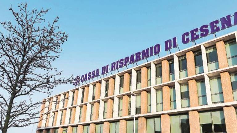 Opa Carisp: venduto il 64% di azioni. E si apre una finestra di altri 5 giorni Opa Carisp: venduto il 64% di azioni. E si apre una finestra di altri 5 giorni