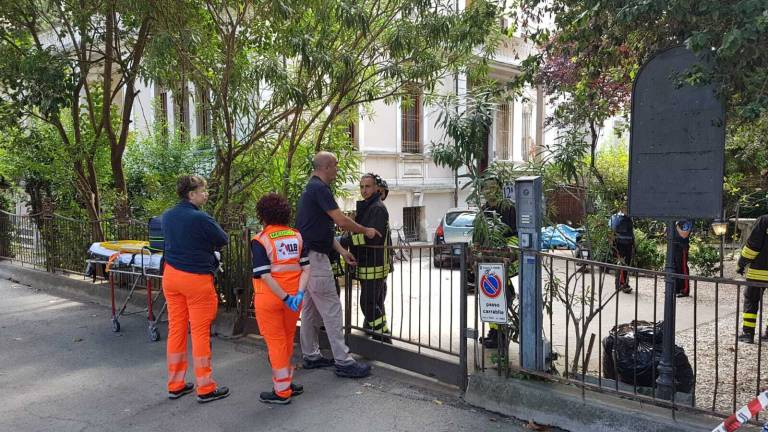Rimini. Asserragliato in una villetta, minaccia di uccidersi Rimini. Asserragliato in una villetta, minaccia di uccidersi