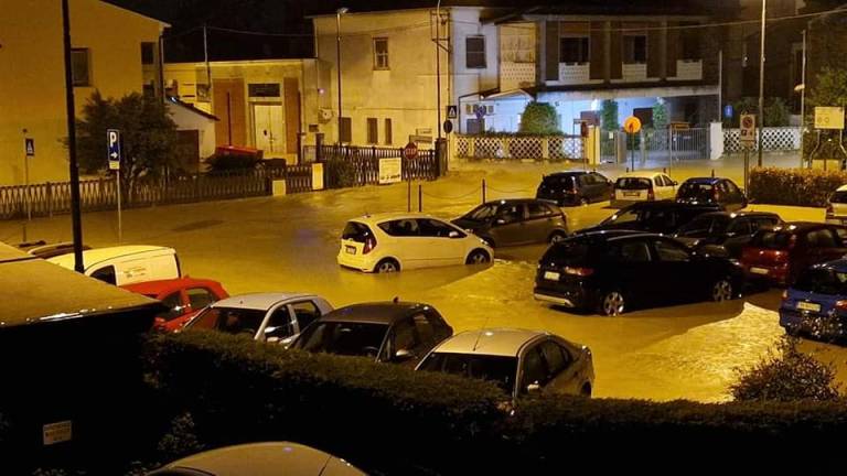 Alluvione in Romagna, Sant'Agata sul Santerno allagata. Esondazioni tra Bagnara e Mordano, a Ca' di Lugo, a Cotignola e a Boncellino Alluvione in Romagna, Sant'Agata sul Santerno allagata. Esondazioni tra Bagnara e Mordano, a Ca' di Lugo, a Cotignola e a Boncellino