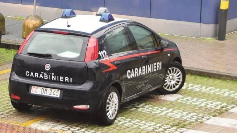 Forlì. Trova un pc nel parco e se lo porta a casa: arrestato 46enne Forlì. Trova un pc nel parco e se lo porta a casa: arrestato 46enne