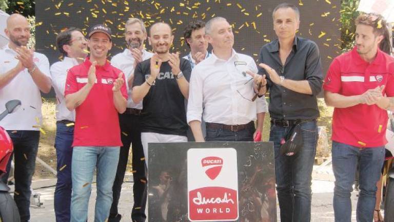 Simulatori moto gp ristoranti e giochi: ecco l’area Ducati a Mirabilandia Simulatori moto gp ristoranti e giochi: ecco l’area Ducati a Mirabilandia