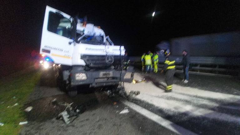 Ravenna, incidente fra tir, A14bis bloccata Ravenna, incidente fra tir, A14bis bloccata