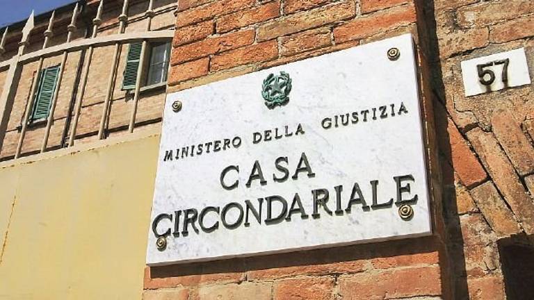 Ragazzo muore di overdose in un hotel a Ravenna. Arrestato il presunto spacciatore Ragazzo muore di overdose in un hotel a Ravenna. Arrestato il presunto spacciatore