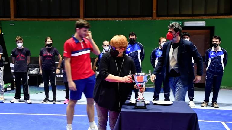 Tennis, Nardi come Musetti: vince al Villa Carpena a 18 anni Tennis, Nardi come Musetti: vince al Villa Carpena a 18 anni
