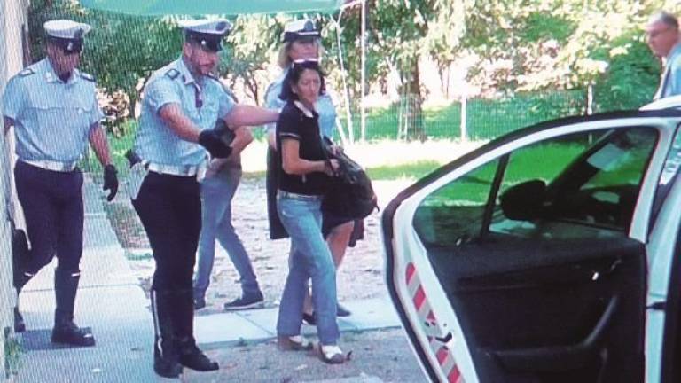 Badante arrestata a Ravenna, l'anziana picchiata: «Signore ti prego fammi morire, sono stanca di soffrire» Badante arrestata a Ravenna, l'anziana picchiata: «Signore ti prego fammi morire, sono stanca di soffrire»