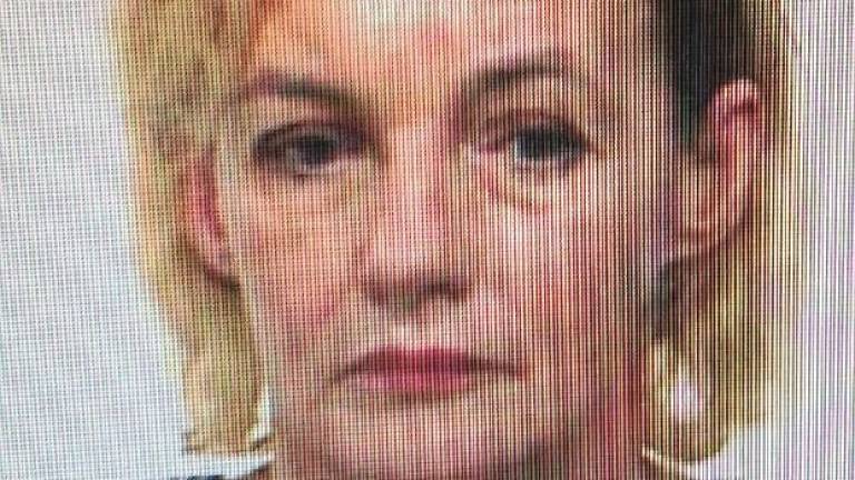 Donna morta in casa a Cesena, il marito che la vegliava: «Per me, dormiva» Donna morta in casa a Cesena, il marito che la vegliava: «Per me, dormiva»