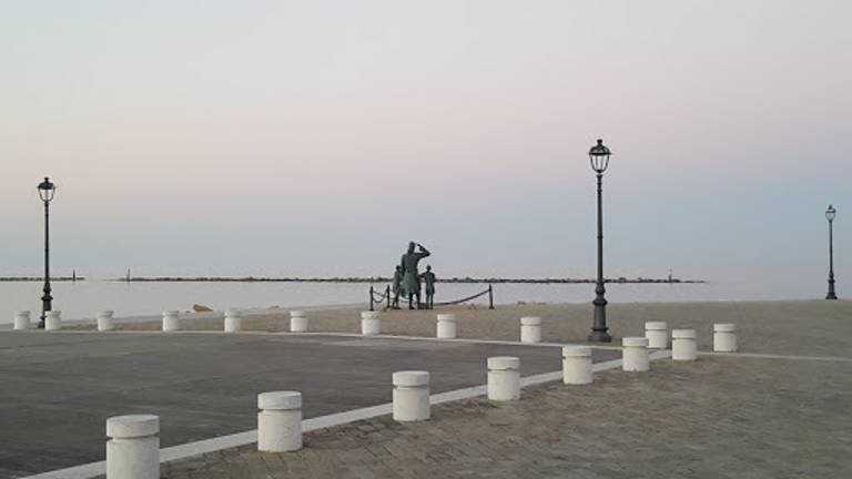 Cesenatico: ballerine derubate durante le prove all'alba Cesenatico: ballerine derubate durante le prove all'alba