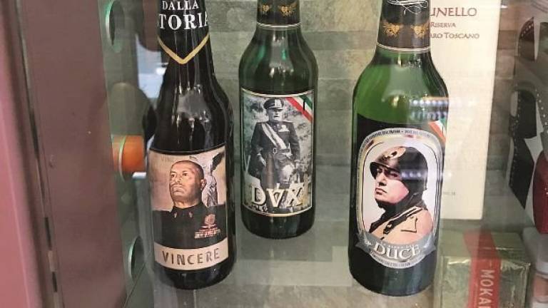 La birra del Duce in un bar di Ravenna. Solo un ricordo, ora la faccio sparire La birra del Duce in un bar di Ravenna. Solo un ricordo, ora la faccio sparire