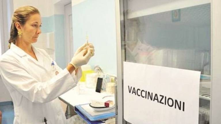 Bambini non vaccinati negli asili di Rimini. Fino a 100 euro al giorno di multa Bambini non vaccinati negli asili di Rimini. Fino a 100 euro al giorno di multa