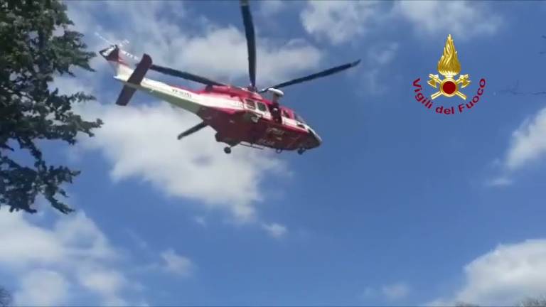 Modigliana, sette persone evacuate con l'elicottero dei Vigili del fuoco Modigliana, sette persone evacuate con l'elicottero dei Vigili del fuoco
