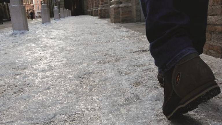 Ghiaccio, decine all'ospedale Ghiaccio, decine all'ospedale