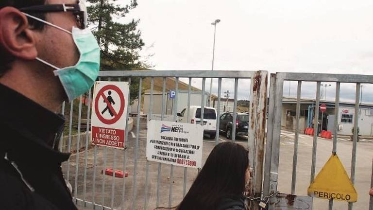 Imola, il Comitato critica lo studio sulla discarica. Viziato da un conflitto di interessi Imola, il Comitato critica lo studio sulla discarica. Viziato da un conflitto di interessi