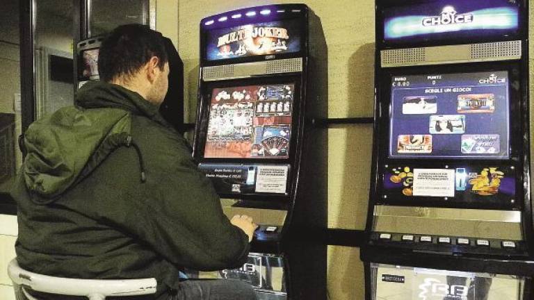 Caso scommesse, il sindaco: «All’ippodromo non è ludopatia» Caso scommesse, il sindaco: «All’ippodromo non è ludopatia»
