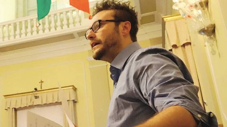 Pd Imola, sfida solo a due: Colucci resta fuori. E Tarozzi fa un appello ai suoi elettori Pd Imola, sfida solo a due: Colucci resta fuori. E Tarozzi fa un appello ai suoi elettori