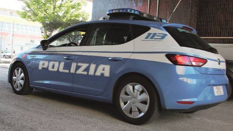 Muore in casa per un malore. Trovato dopo oltre un mese Muore in casa per un malore. Trovato dopo oltre un mese