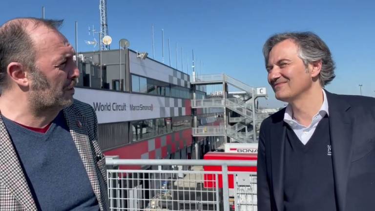 Anche Valentino Rossi alla guida dell'Audi nel 2022 del Misano World Circuit Anche Valentino Rossi alla guida dell'Audi nel 2022 del Misano World Circuit