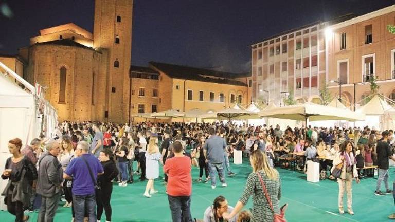 Dieci mesi coi fiocchi per il turismo: aumento record in tutta la provincia Dieci mesi coi fiocchi per il turismo: aumento record in tutta la provincia