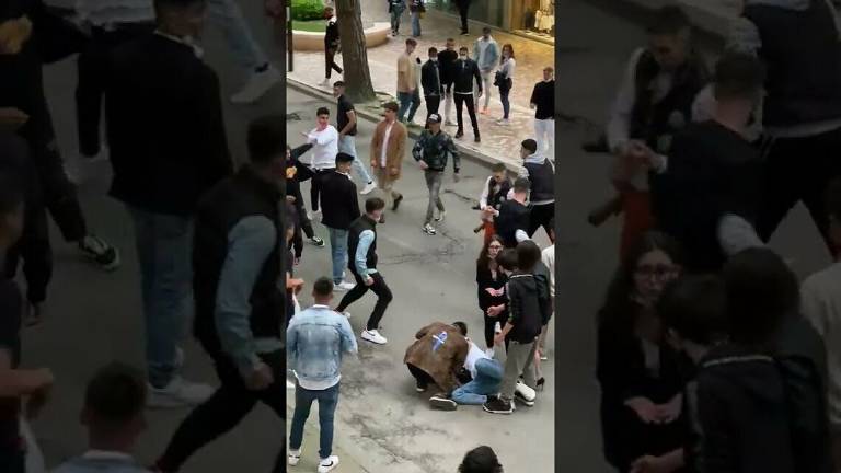 Maxi-rissa a Milano Marittima: denunciati tre giovani cesenati VIDEO Maxi-rissa a Milano Marittima: denunciati tre giovani cesenati VIDEO