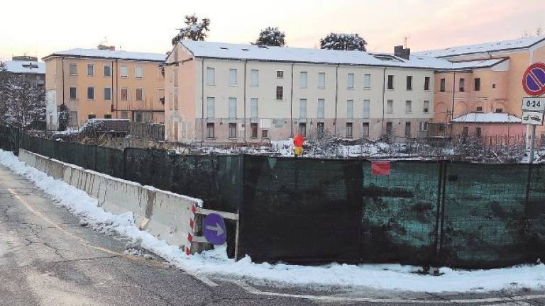 Quindici giorni per sistemare il cantiere Quindici giorni per sistemare il cantiere