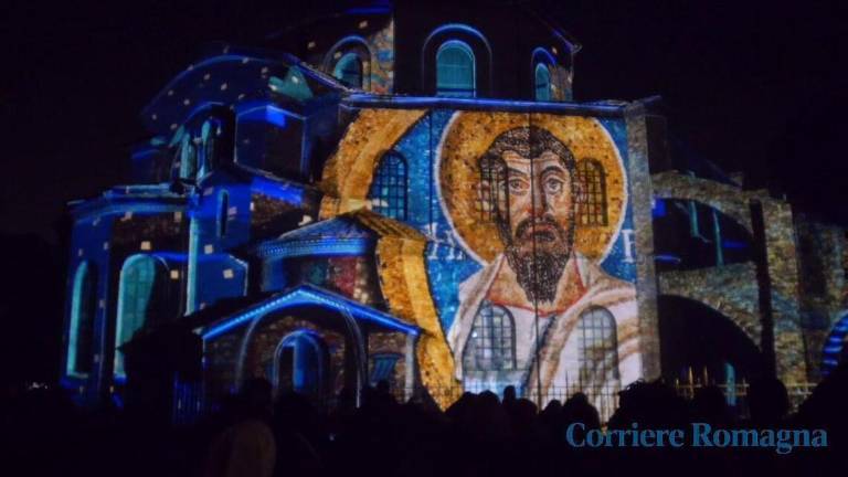 Ravenna si immerge nella tradizionale natalizia con la visual art 3d Ravenna si immerge nella tradizionale natalizia con la visual art 3d