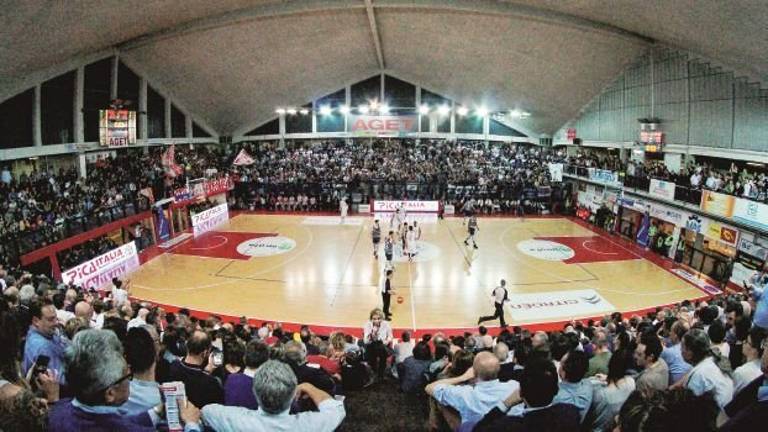 Andrea Costa Imola, l'Eurovo non ci ripensa, resterà lo sponsor del basket Andrea Costa Imola, l'Eurovo non ci ripensa, resterà lo sponsor del basket