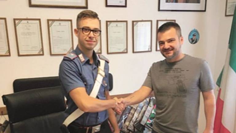 Cattolica, trova mille euro e li restituisce seguendo l'esempio del pizzaiolo Cattolica, trova mille euro e li restituisce seguendo l'esempio del pizzaiolo