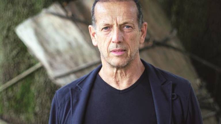 «Comunicare con gli altri è un’urgenza. Indago i racconti della vita quotidiana» «Comunicare con gli altri è un’urgenza. Indago i racconti della vita quotidiana»