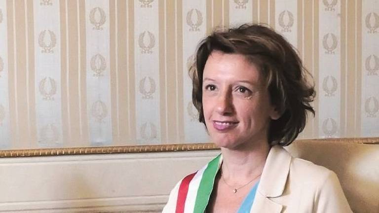 La sindaca di Imola accusa: a Manca 100mila euro non dovuti, li restituisca La sindaca di Imola accusa: a Manca 100mila euro non dovuti, li restituisca