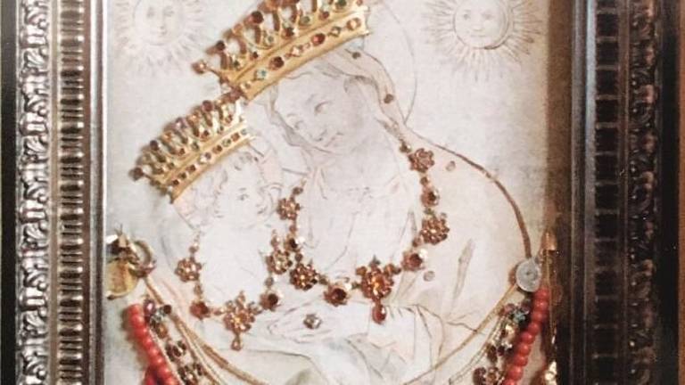 Forlì, rubò gioielli e corone alla Madonna del Fuoco, inchiodato dal Dna Forlì, rubò gioielli e corone alla Madonna del Fuoco, inchiodato dal Dna