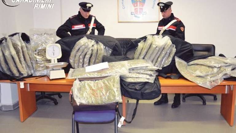 Santarcangelo, trovato con 70 chili di droga: arrestato titolare di una rosticceria Santarcangelo, trovato con 70 chili di droga: arrestato titolare di una rosticceria